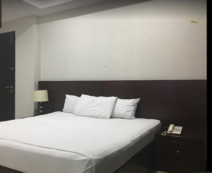 Hotel Multan Continental Екстер'єр фото